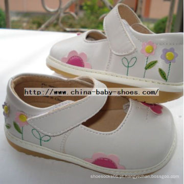 Pequena Flor Borboleta Baby Girl Shoes D123